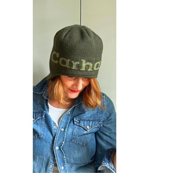 Carhartt Sherpa Lined Beanie Green Knit Covers ears Winter Outdoor - Picture 1 of 6